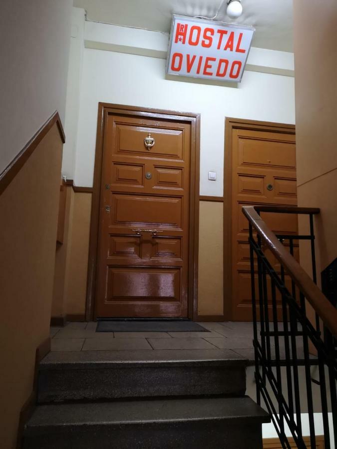 Hotel Hostal Oviedo León Zewnętrze zdjęcie